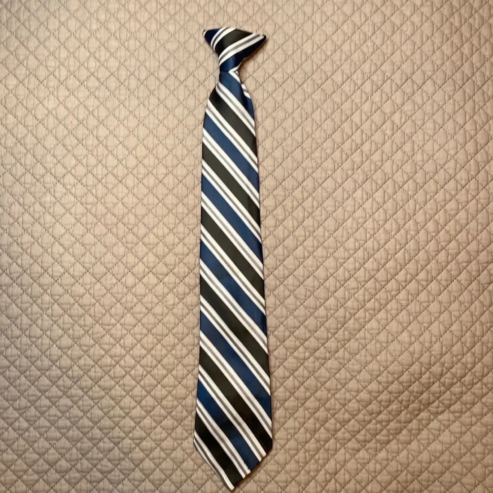 Boy’s Clip-On Striped Tie (LIKE NEW)